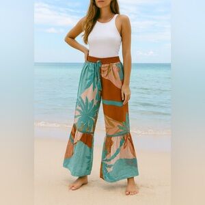 TRUE DESTINATIONS Tropical Print Women’s Pants‎